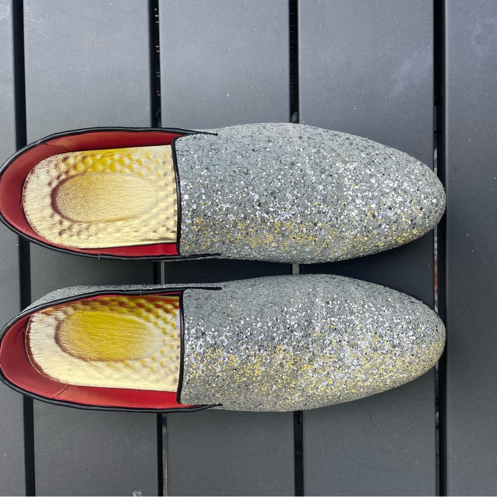 Stylish Gray Glitter Loafers for Men
